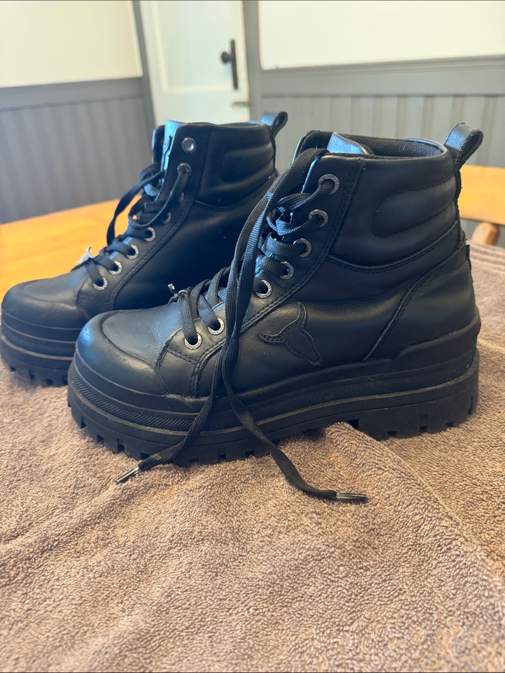 Windsorsmith Disaster chunky black leather boot.